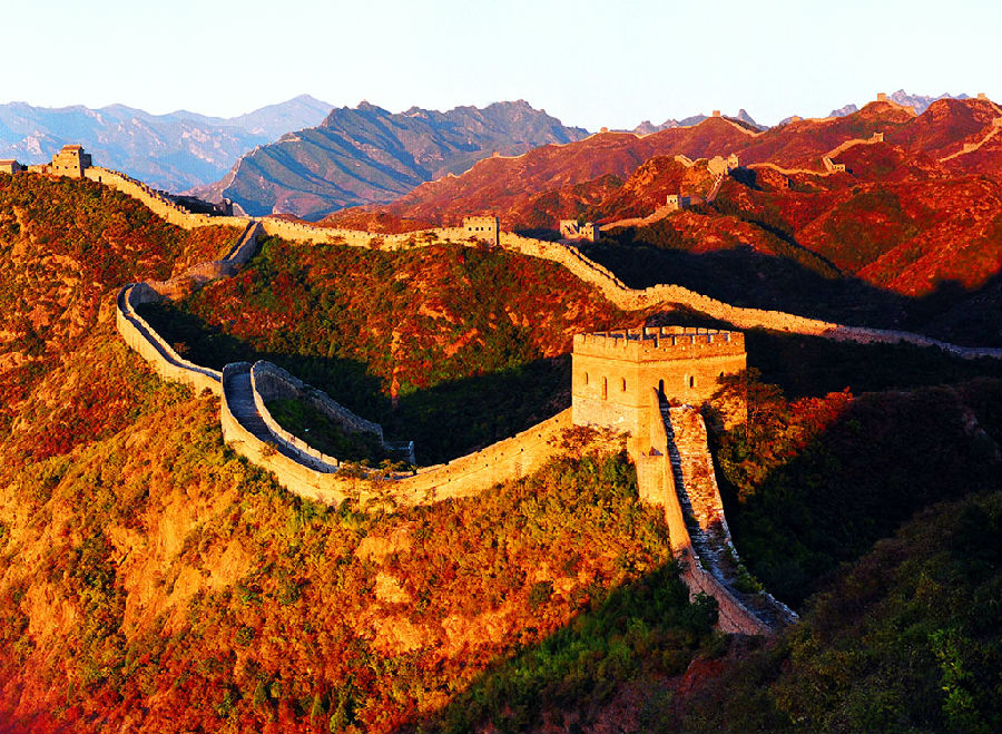 Почему великая китайская. Великая китайская стена Синьцзян-уйгурский автономный район. Протяженность Великой китайской стены. Великая км китайская стена. Великая китайская стена 2022.