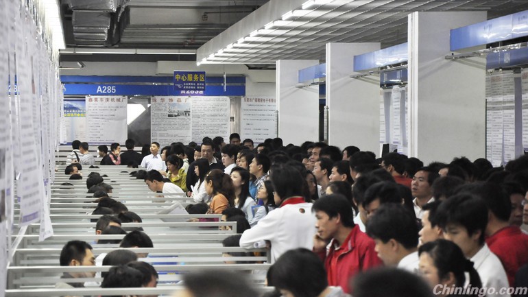 Hudson Income remains biggest concern for job hopping in China.jpg