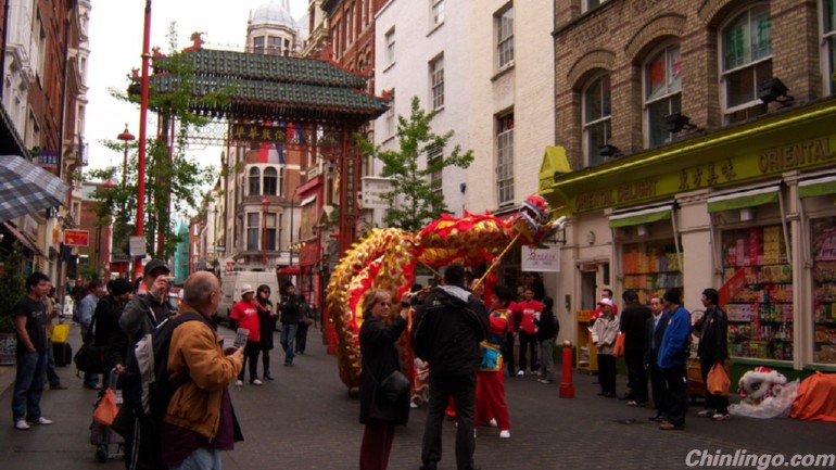 How UK businesses can engage with Chinese consumers and travellers.jpg