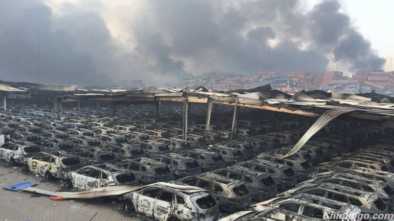 social media in China, official silence, tianjin explosion