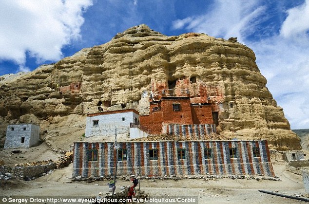 Samdzong findings, silk road